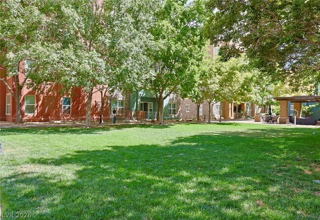 Building Photo - 44 E Serene Ave