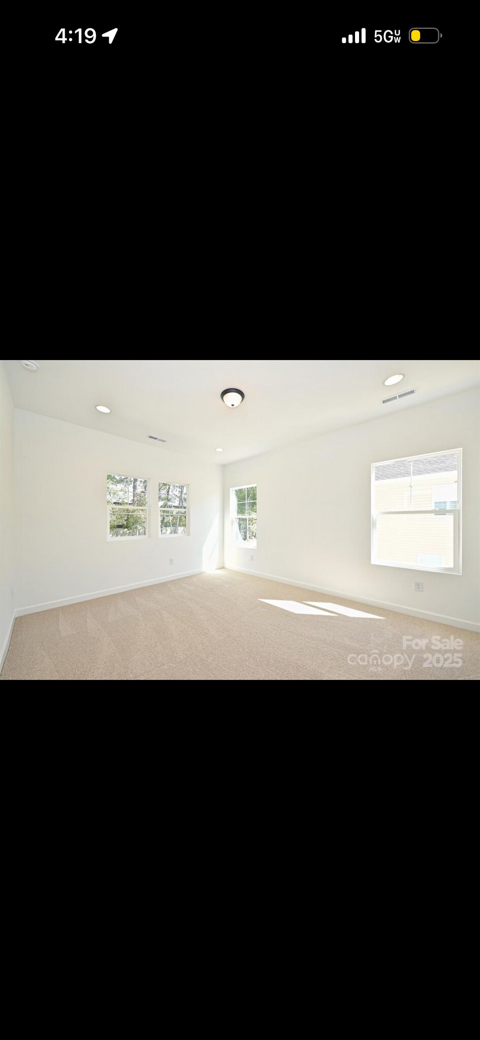 Building Photo - 2735 Primrose Ave