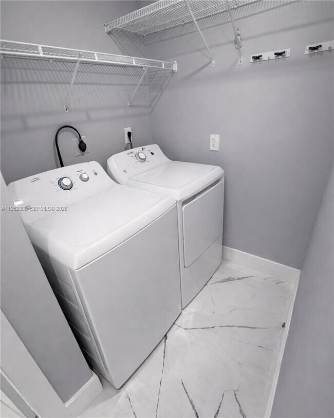 Building Photo - 7925 W 29th Way