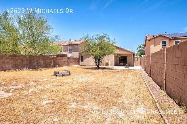 Building Photo - 42623 W Michaels Dr