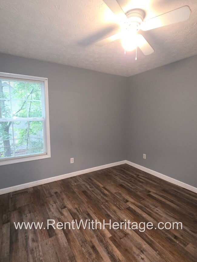 Building Photo - Immaculate 5-bedroom, 3-bath home in the Cedar Mountain Park subdivision in Douglasville, GA.