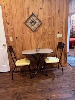 Building Photo - 1043-CG S Pine St