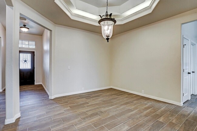 Building Photo - 6319 Deep Canyon Dr
