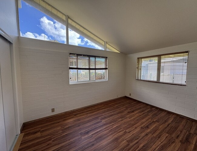 Building Photo - 6270 Upolo Pl
