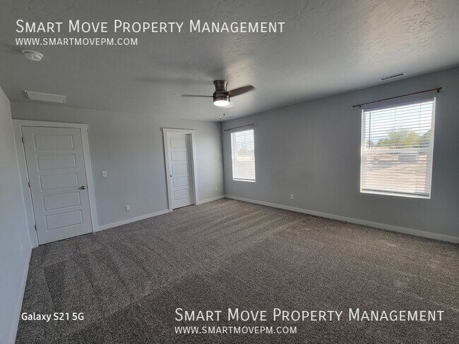 Building Photo - 6322 N Seacliff Ave