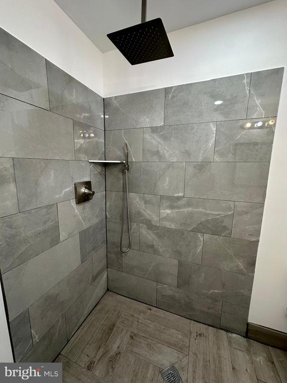 Building Photo - 1920 W Berks St