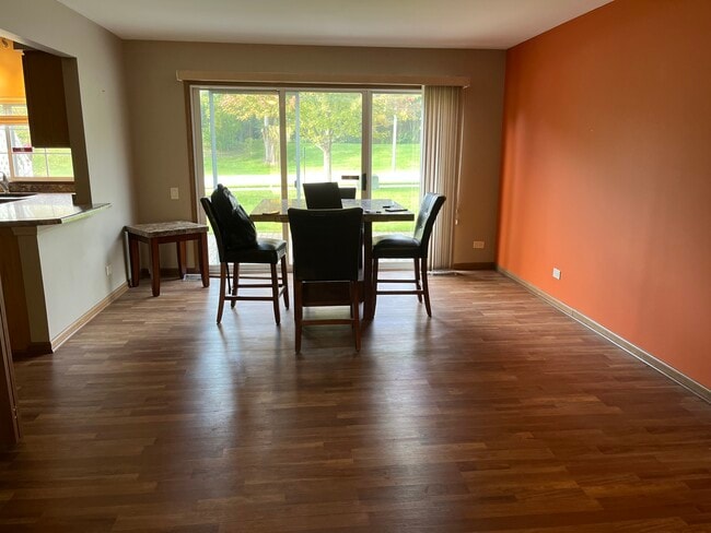 Building Photo - 180 Port Royal Cir