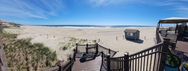 Building Photo - 675 Ocean Ave N