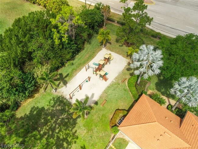 Building Photo - 8290 Ibis Club Dr