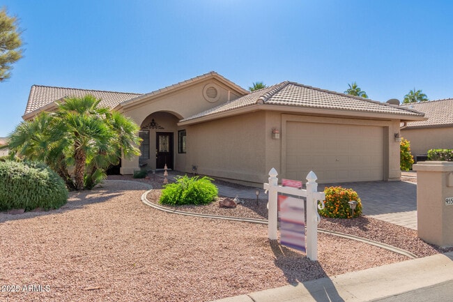 Building Photo - 9559 E Sunburst Dr