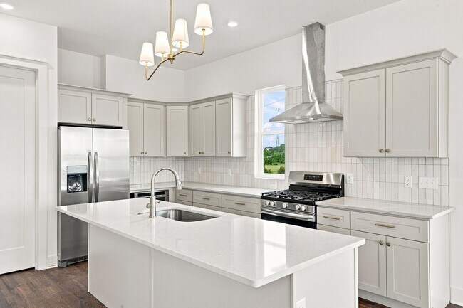 Building Photo - 508 Waycross Dr