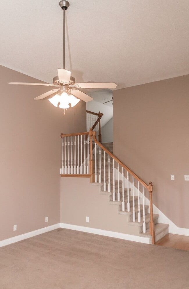 Building Photo - Nice home located on quiet Culdesac!