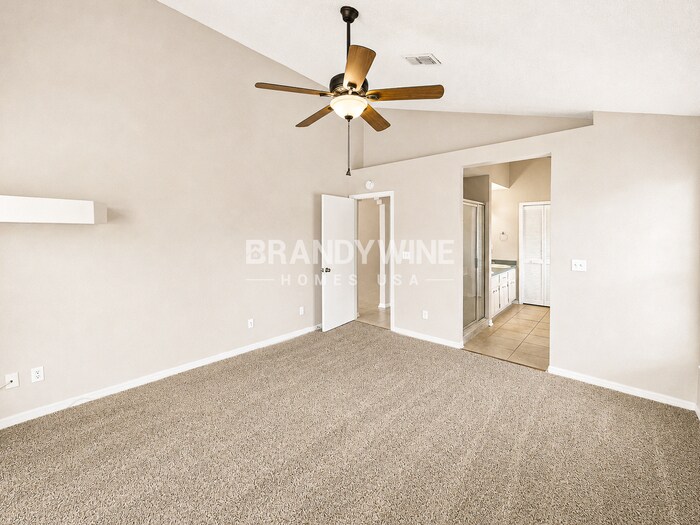 Building Photo - 5851 Dorham Pl