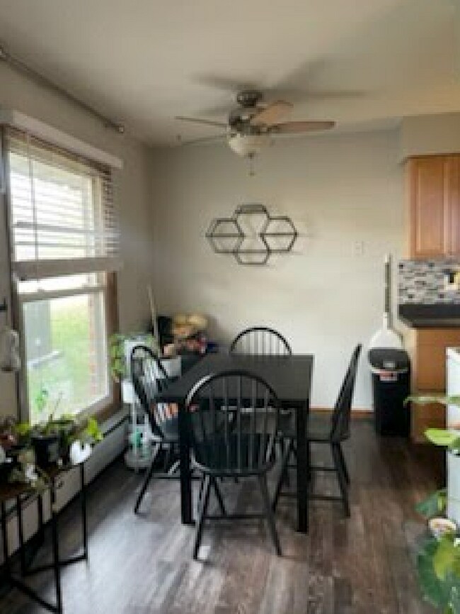 Building Photo - 1 Bedroom Condo in Hopkins