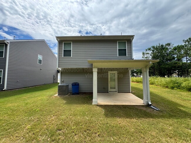 Building Photo - 228 River Meadow Dr