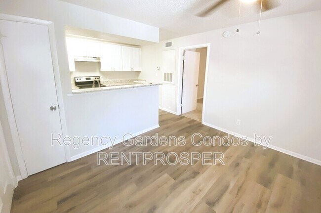 Building Photo - 4225 Thornbriar Ln
