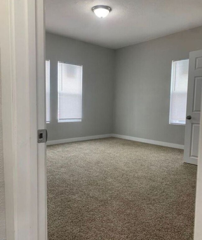 Building Photo - 3 Bedroom Home in Greeley - $1,995 with Mo...