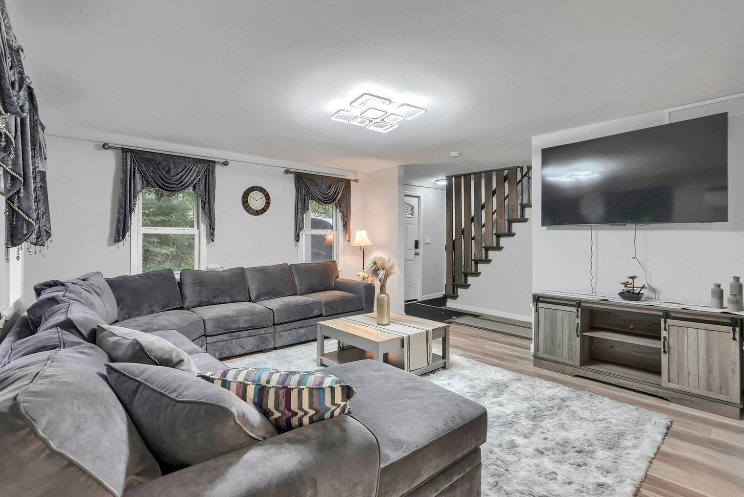 Building Photo - 763 Rte 9W