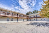 Building Photo - Romig Apartments