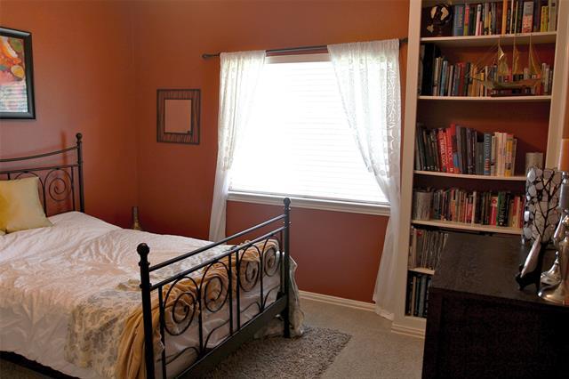 Building Photo - 8105 Pecan Ridge Dr