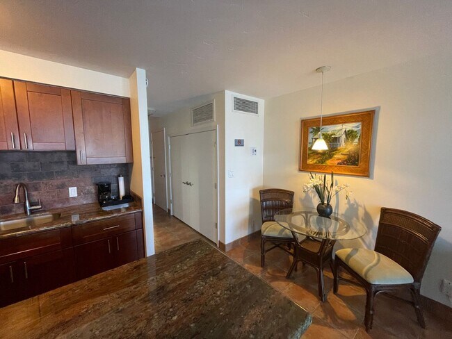 Building Photo - Lahaina Shores Furnished Studio Available Now!