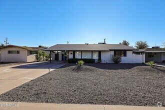 Building Photo - 4122 N 6th Ave