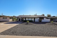 Building Photo - 4122 N 6th Ave