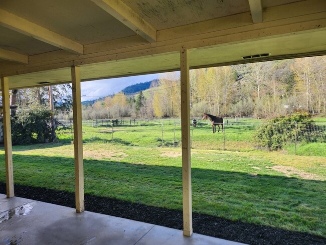 Building Photo - 4542 Averill Dr
