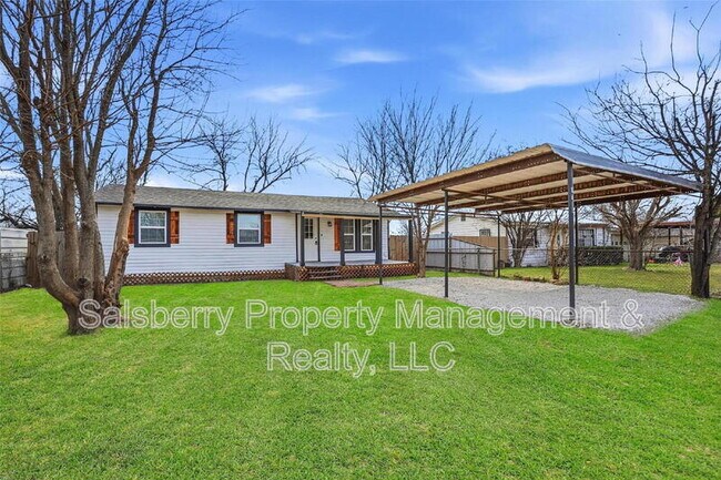 Building Photo - 1100 SE 9th St