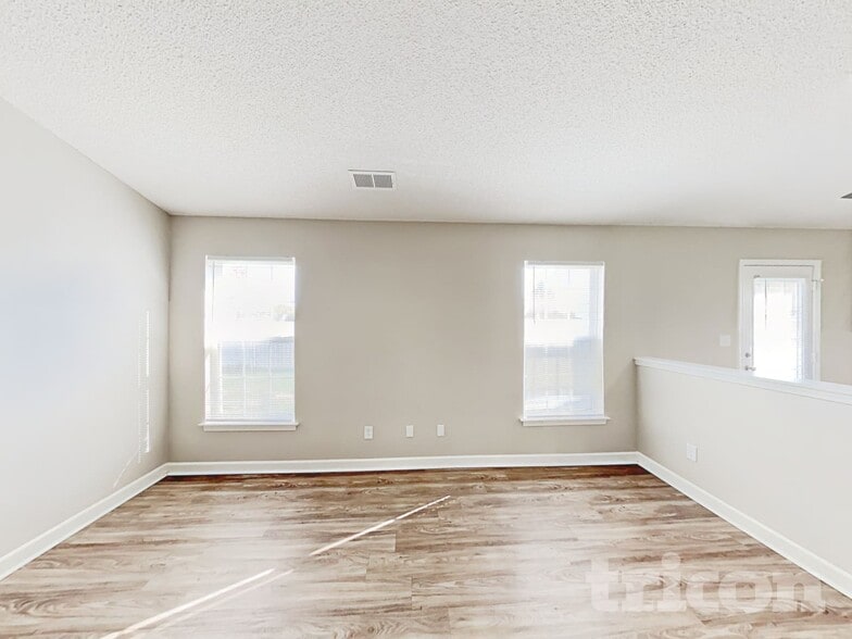 Building Photo - 956 Ashland Ave