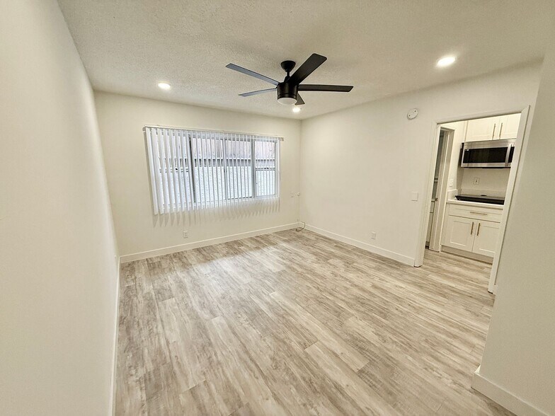 Building Photo - 3623 Keystone Av