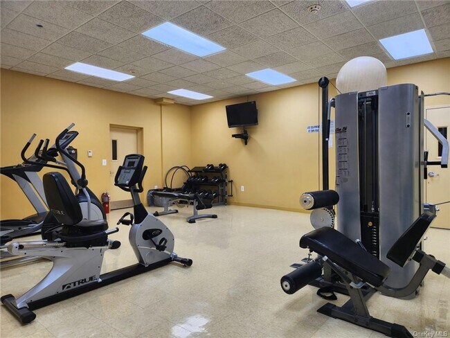 Building Photo - 1275 Grant Ave