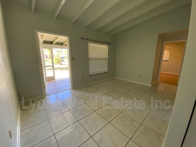 Building Photo - 394 N Spring Lake Blvd NW