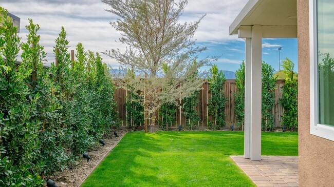 Building Photo - 48509 Calle Carmello