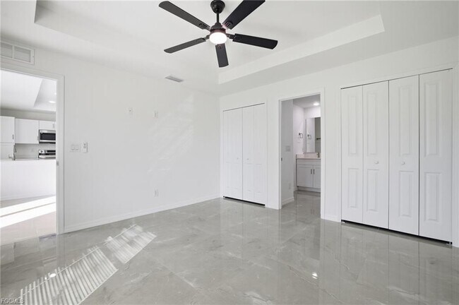 Building Photo - 416 Pinehurst Ave