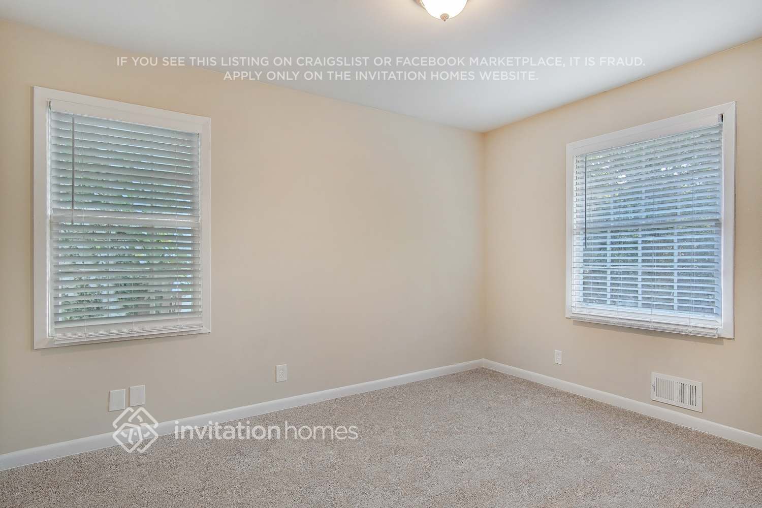 Building Photo - 4424 Malibu Dr