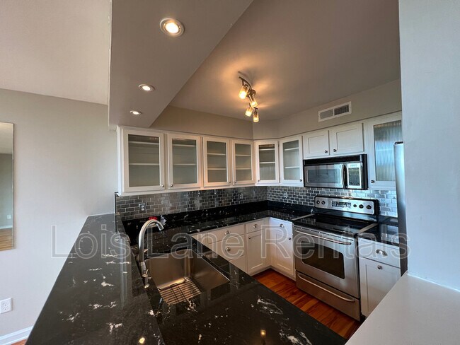 Building Photo - 2431 Stono Watch Dr