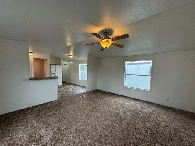 Building Photo - 2432 W Austin St