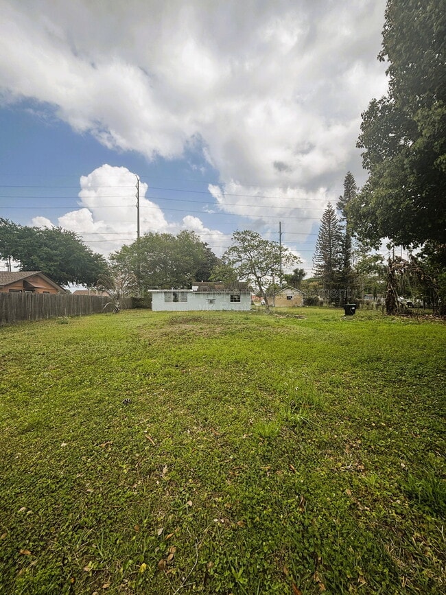 Building Photo - 834 Oberry Hoover Rd