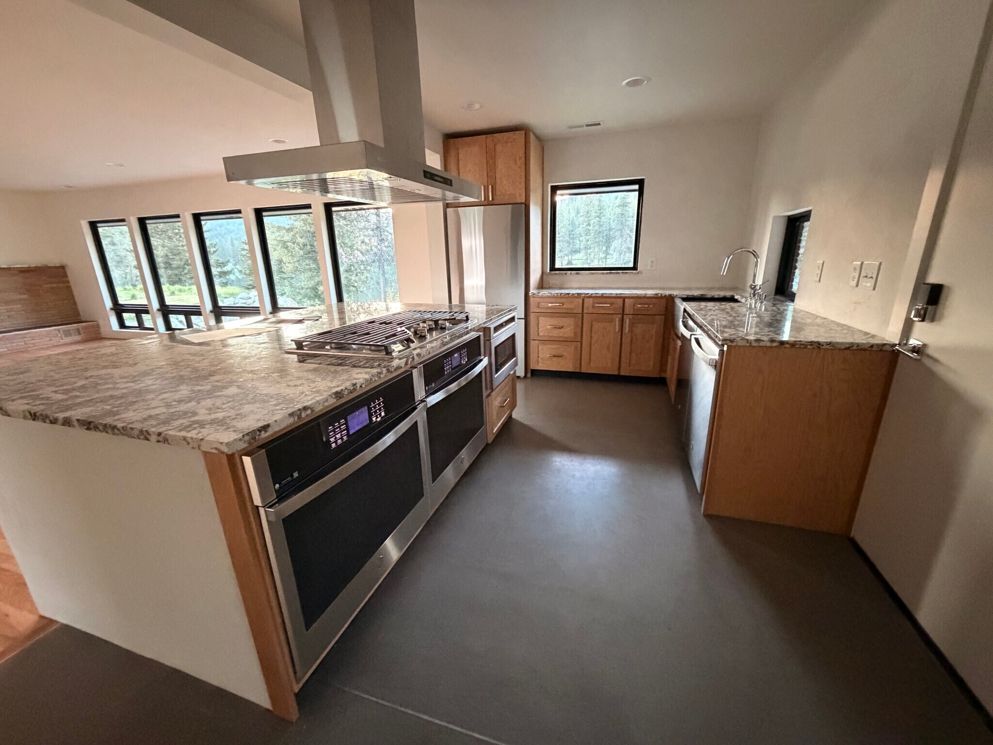 Building Photo - 7211 E S Riverway Ave