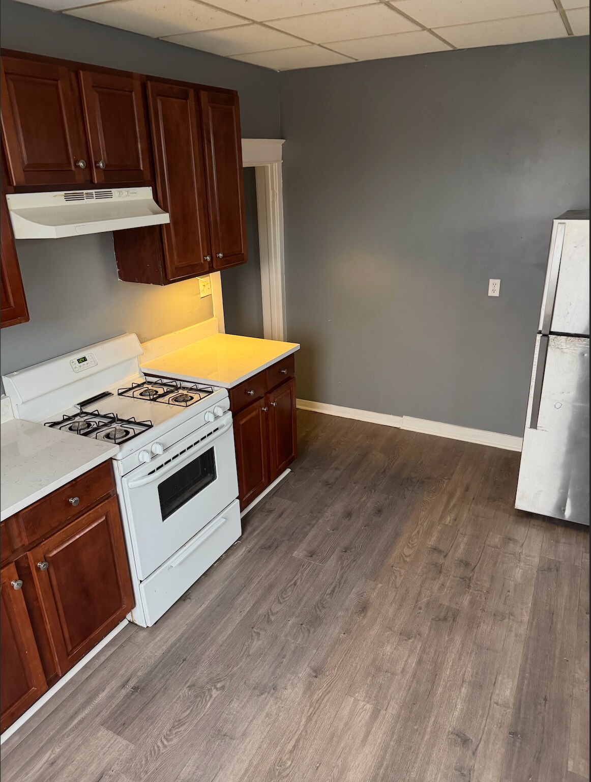 kitchen - 1240 N Curley St