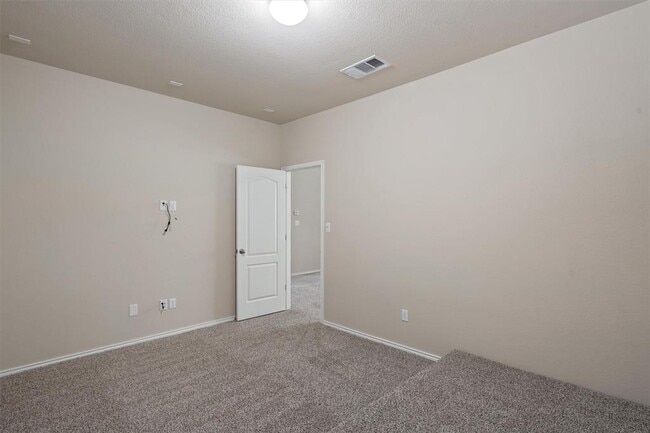 Building Photo - 1702 Westmeadow Trail