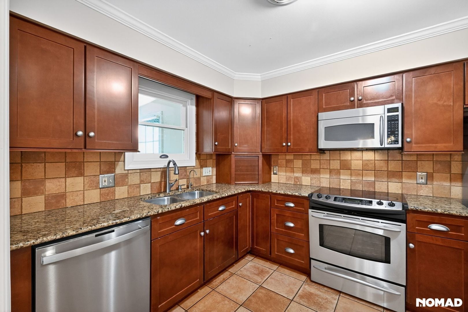 Building Photo - 25 Locust Cir