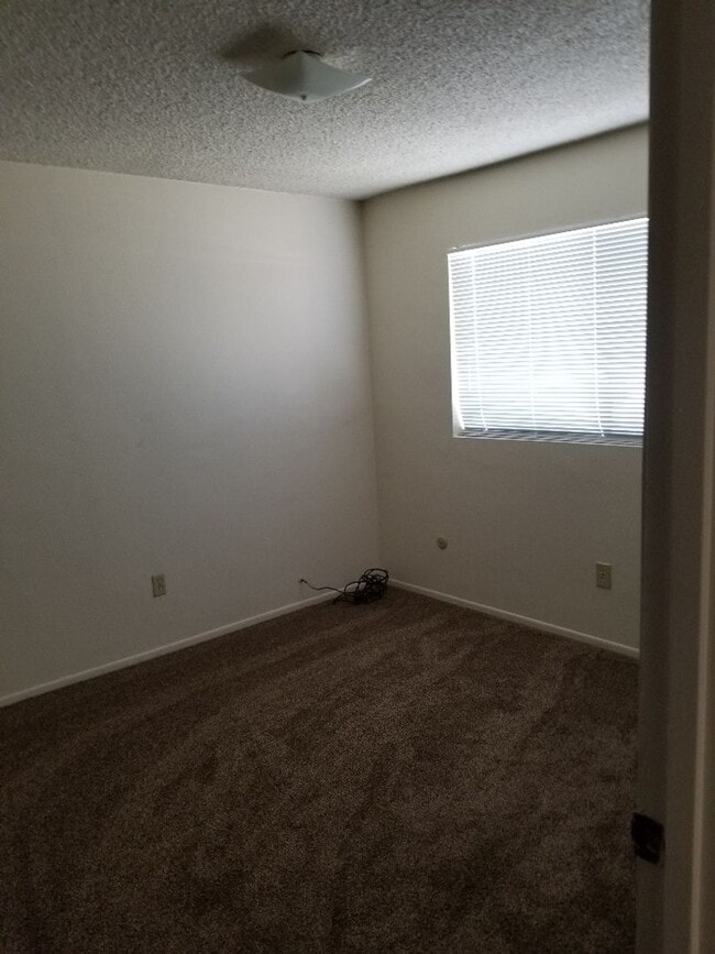 Building Photo - 5101 Appleblossom Dr