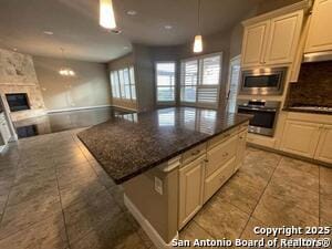 Building Photo - 18039 Branson