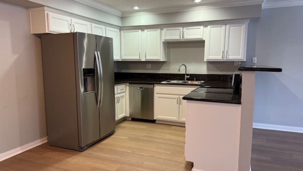 Interior Photo - Twin Pines Apartments