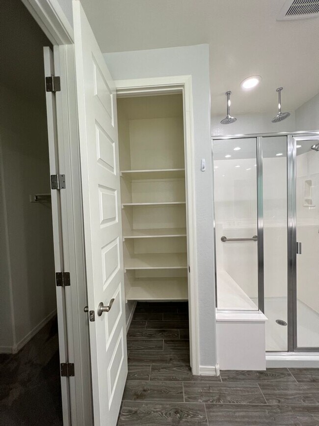Building Photo - 2019 Build in Gated East Mark Community