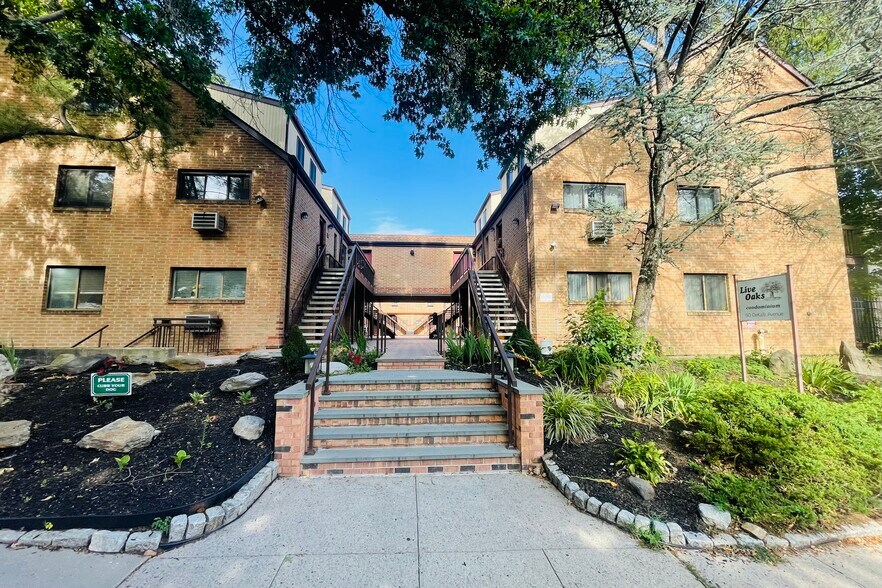 Building Photo - 50 DeKalb Ave