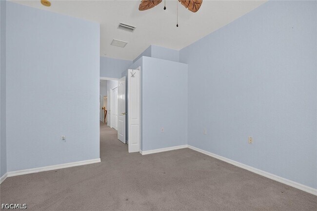 Building Photo - 3241 Cottonwood Bend