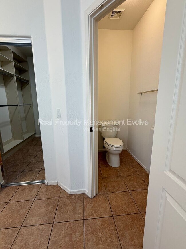 Building Photo - 3038 W Trapanotto Rd